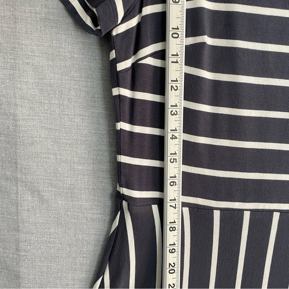Loft Mini Dress Sz 12 Grey White Stripe Short Sleeve Back Cutout A-line Skirt - Picture 11 of 12